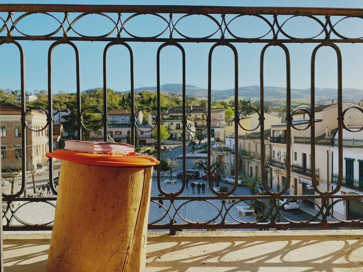 B&B Agora Biccari Bagian luar foto